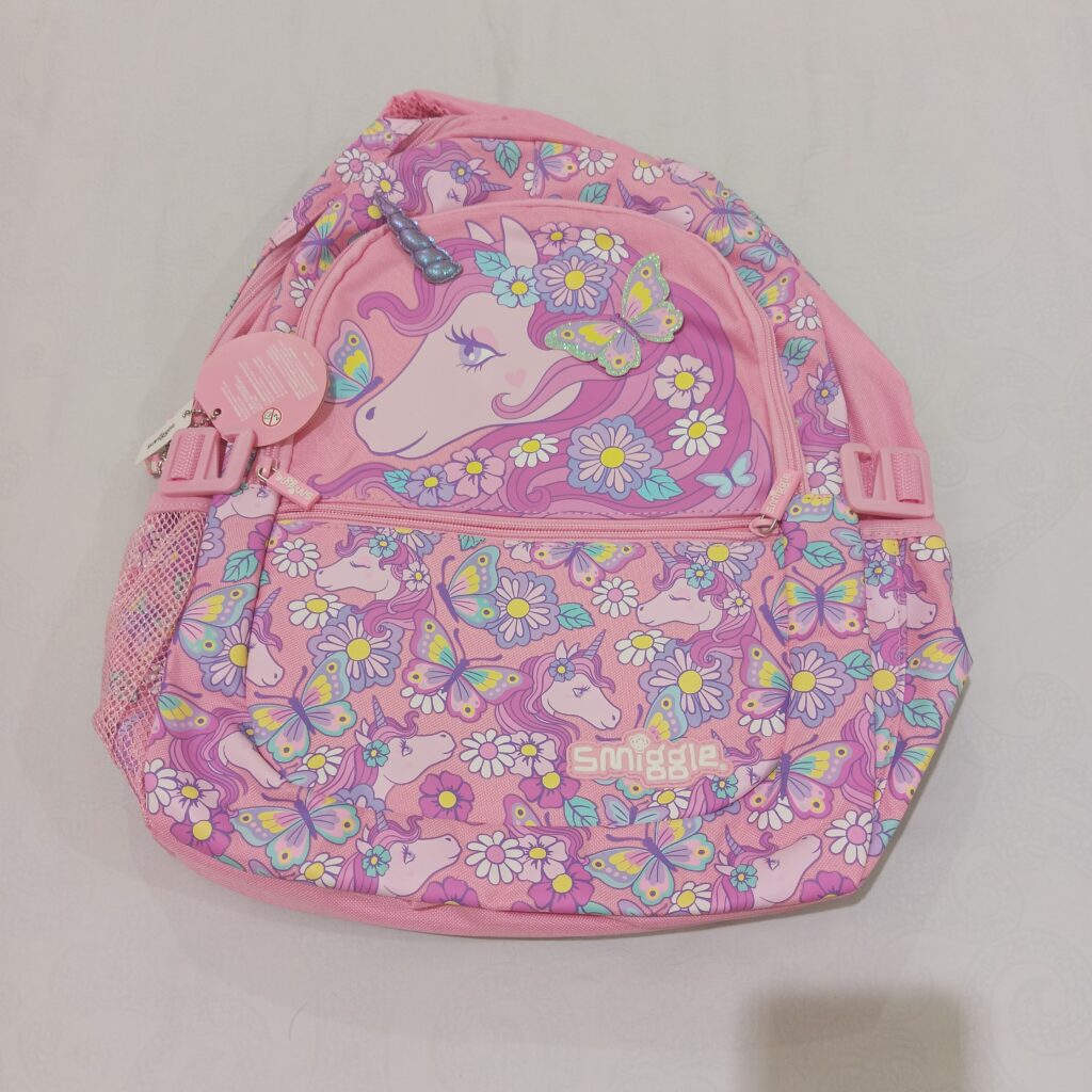 Tas Ransel Anak Sekolah "Smiggle Fly Hi Classic" warna  Pink motif Unicorn