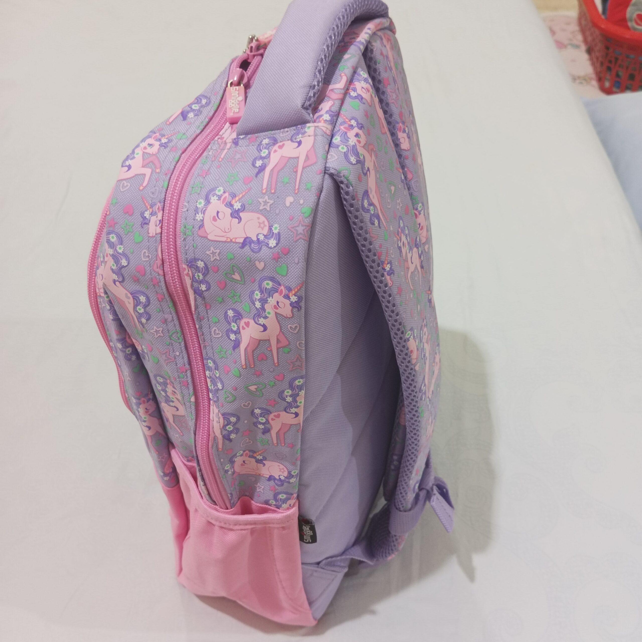 Tas Ransel Anak Sekolah "Smiggle Jump Classic" warna Pink motif Unicorn - Gambar 5
