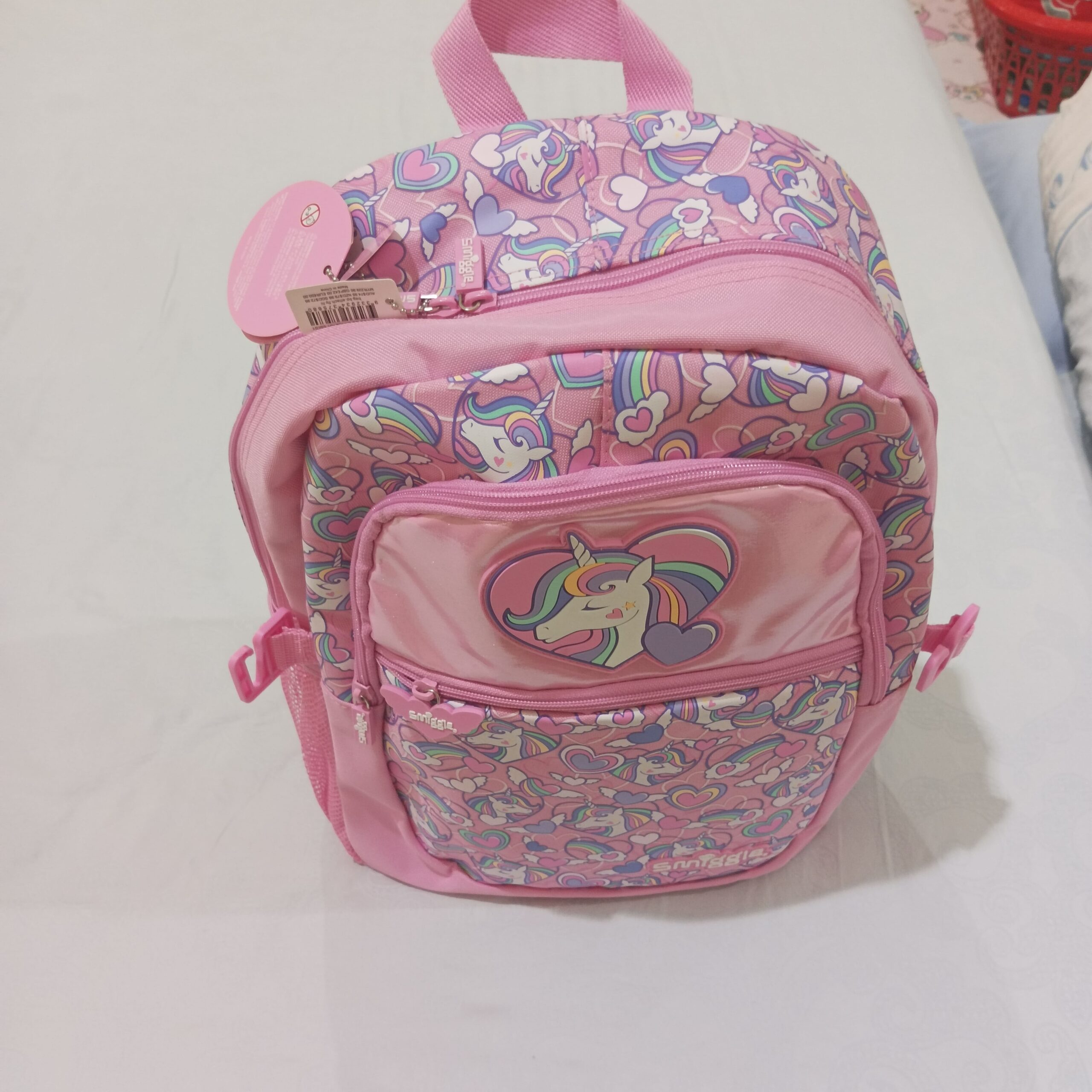 Tas Ransel Anak Sekolah "Smiggle Fly High Classic" Warna Pink Motif "Unicorn Patch" - Gambar 6