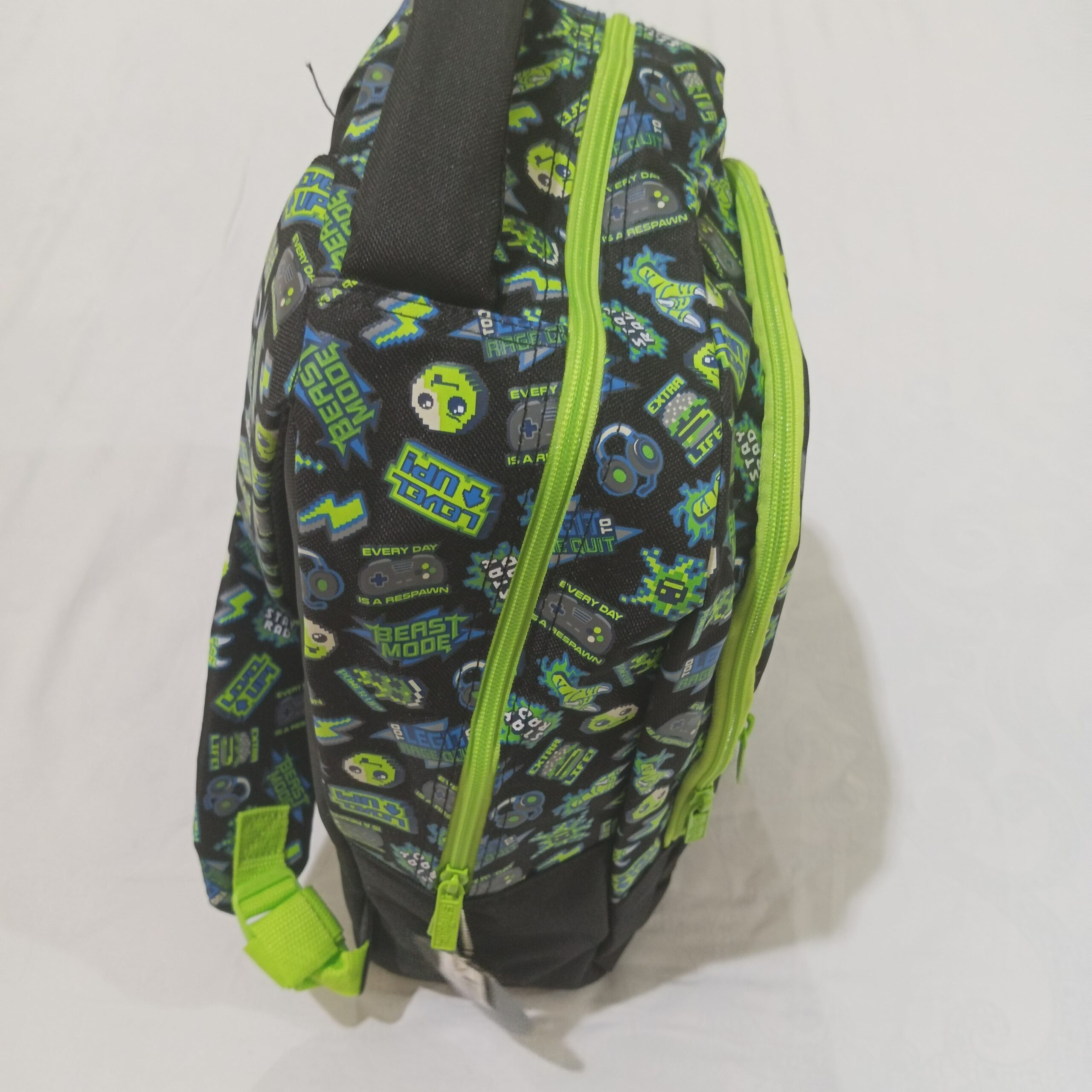 Tas Ransel Anak Sekolah "Smiggle Classic Dash Beast Mode Dino" Warna Black Green Motif Dinosaurus - Gambar 4